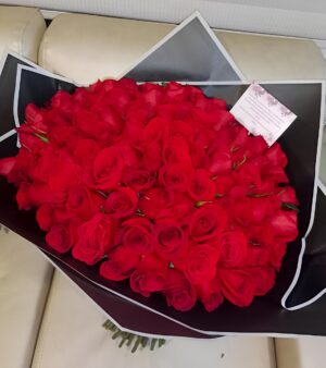 Bouquet por 100 rosas R123